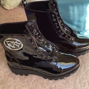 DKNY Ladies Patent Leather Boots